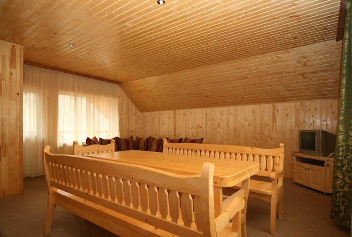 Malyvo Hotel Deljatin Kültér fotó