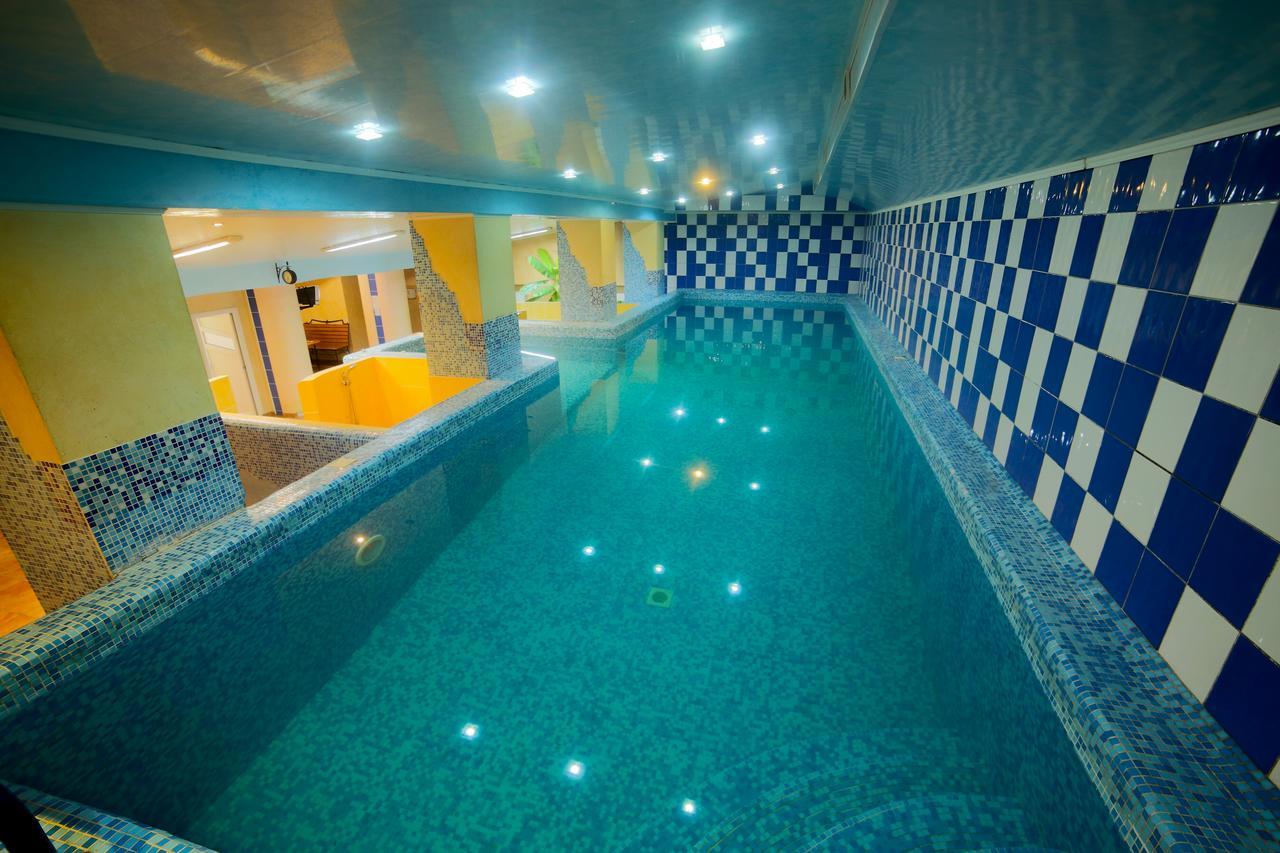 Malyvo Hotel Deljatin Kültér fotó